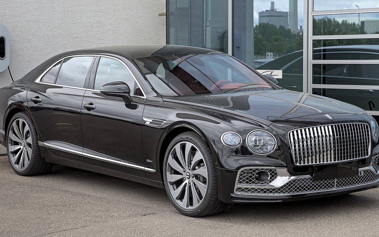 Bentley Collection 2025 luxury rental Istanbul black