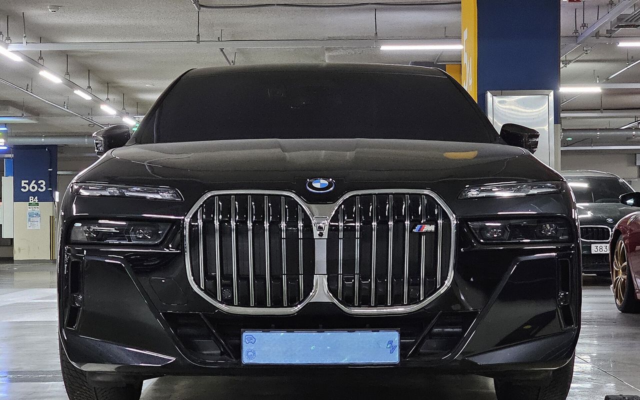 BMW Luxury Collection 2025 luxury rental Istanbul black